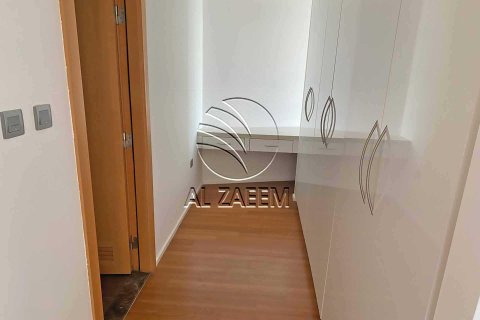 4 غرف نوم شقة في Al Rahba, الإمارات العربية المتحدة رقم 89864 3