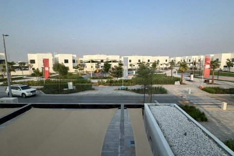 Townhouse de 3 dormitorios en  Yas Island, UAE No. 79417 3