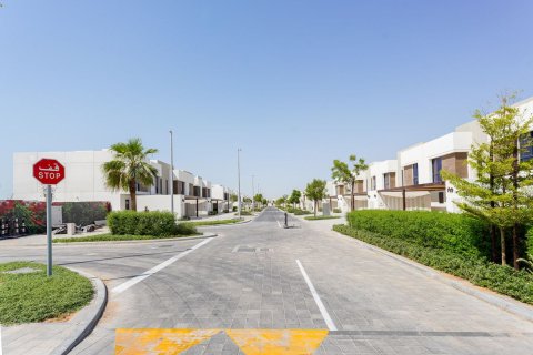 Townhouse de 3 dormitorios en  Yas Island, UAE No. 79417 25