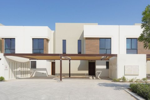 Townhouse de 3 dormitorios en  Yas Island, UAE No. 79417 1