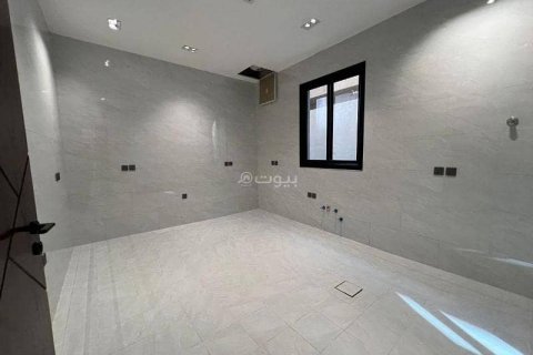 Villa de 5 dormitorios en Riyadh, Saudi Arabia No. 59901 9