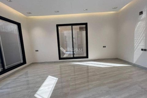 Villa de 5 dormitorios en Riyadh, Saudi Arabia No. 59901 4