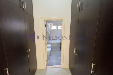 4 bedrooms Villa in Doha, Qatar No. 58533 8