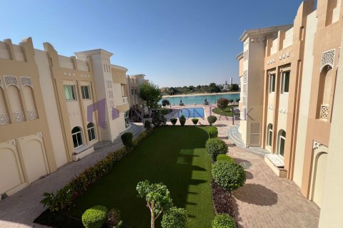 4 bedrooms Villa in Doha, Qatar No. 58533 12