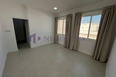 4 bedrooms Villa in Doha, Qatar No. 58533 14