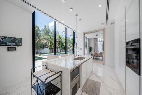 4 bedrooms Villa in Al Barari, UAE No. 99863 11