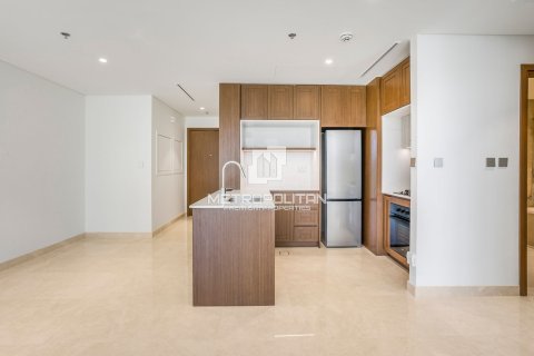 Квартира с 1 спальней в EMAAR Beachfront, ОАЭ №62264 4