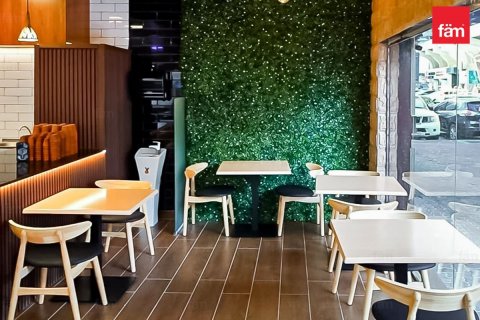 Shop de 87.2m² en Dubai, UAE No. 103879 3