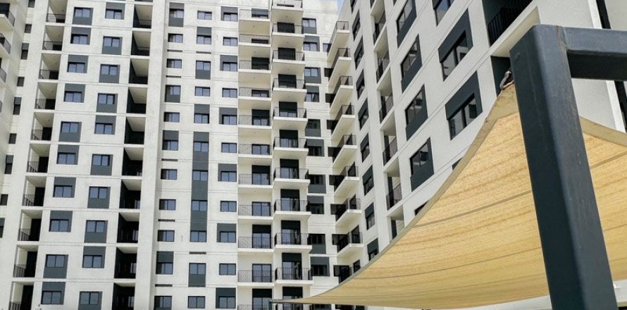 Apartment de 2 dormitorios en wasl gate, UAE No. 96025