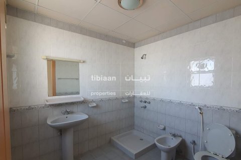 2 bedrooms Apartment in Al Khuwair, Oman No. 53944 5
