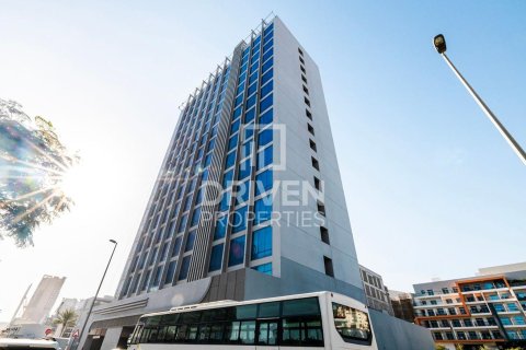 Квартира студия в Джумейра Вилладж Серкл, ОАЭ №84073 1