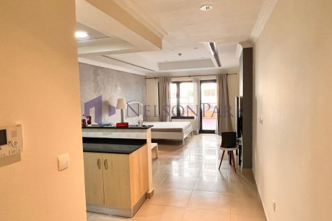 73m² Apartment in Doha, Qatar No. 57845 2