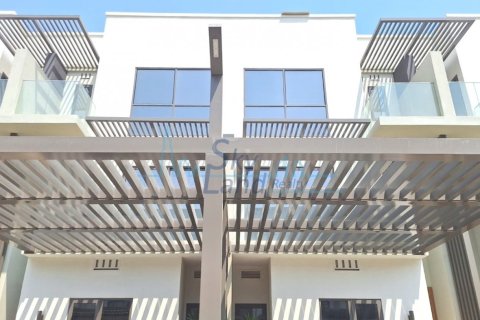 Villa de 4 dormitorios en Jumeirah Village Triangle, UAE No. 105089 3