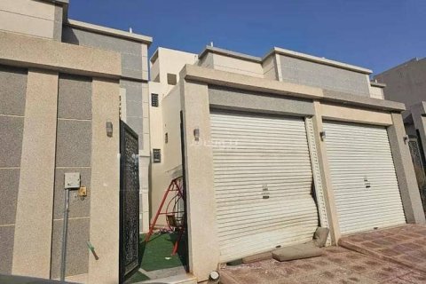 Villa de 6 dormitorios en Riyadh, Saudi Arabia No. 98714 1