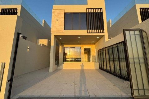 Villa de 7 dormitorios en Khobar, Saudi Arabia No. 60360 2