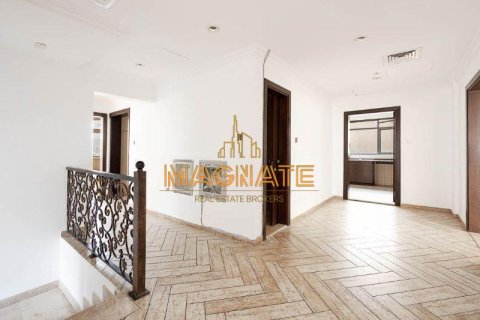 Villa de 5 chambres à Umm Suqeim, UAE No. 22725 21