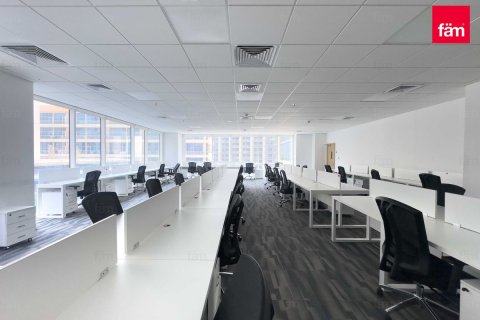 Commercial property de 1305.3m² en Business Bay, UAE No. 101240 19