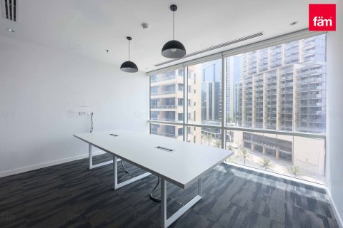 Commercial property de 1305.3m² en Business Bay, UAE No. 101240 24