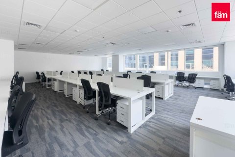 Commercial property de 1305.3m² en Business Bay, UAE No. 101240 1