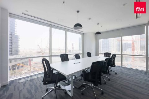 Commercial property de 1305.3m² en Business Bay, UAE No. 101240 10
