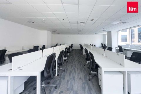 Commercial property de 1305.3m² en Business Bay, UAE No. 101240 2