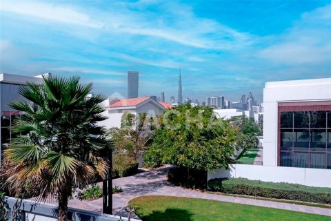 4 bedrooms Villa in Dubai, UAE No. 25895 8