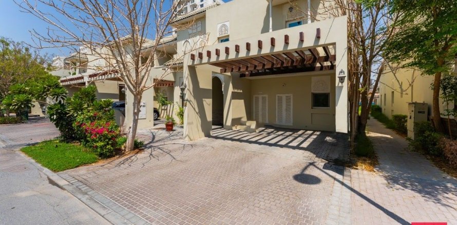 Townhouse de 3 dormitorios en Al Furjan, UAE No. 104076