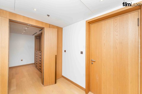Apartment de 3 dormitorios en Dubai, UAE No. 89106 16