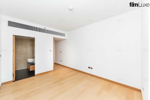 Apartment de 3 dormitorios en Dubai, UAE No. 89106 13