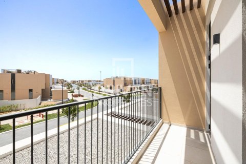 Villa de 3 dormitorios en EMAAR South, UAE No. 85757 15
