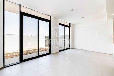 Villa de 3 dormitorios en EMAAR South, UAE No. 85757 4