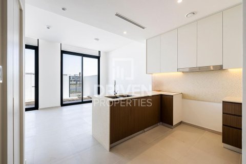 Villa de 3 dormitorios en EMAAR South, UAE No. 85757 2