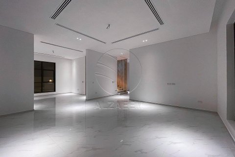 Villa de 5 chambres à Al Shamkha, UAE No. 91371 25