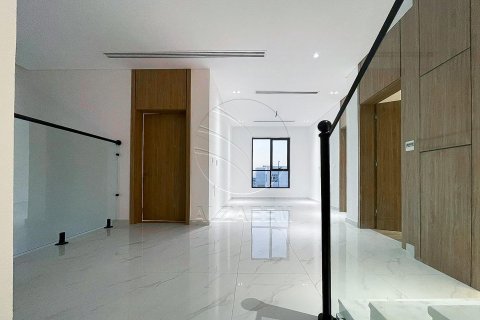 Villa de 5 chambres à Al Shamkha, UAE No. 91371 20