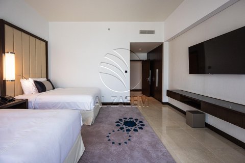 Apartment de 3 dormitorios en The Marina, UAE No. 91389 23