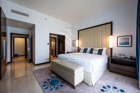 Apartment de 3 dormitorios en The Marina, UAE No. 91389 11