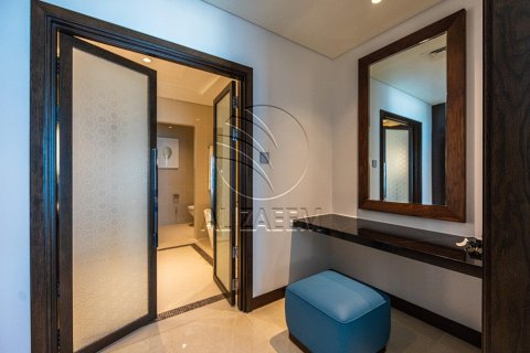 Apartment de 3 dormitorios en The Marina, UAE No. 91389 3