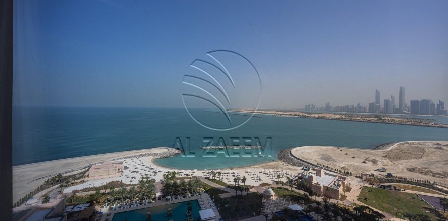 Apartment de 3 dormitorios en The Marina, UAE No. 91389