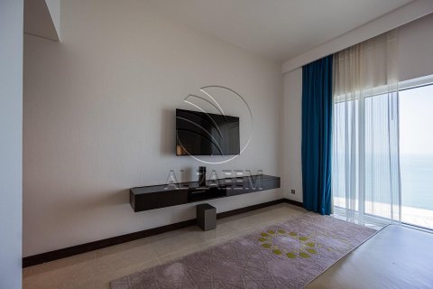 Apartment de 3 dormitorios en The Marina, UAE No. 91389 19