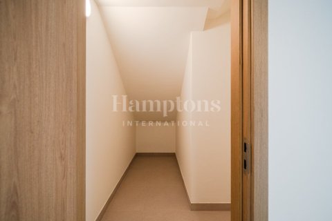 Villa de 4 dormitorios en Murooj Al Furjan, UAE No. 73270 12