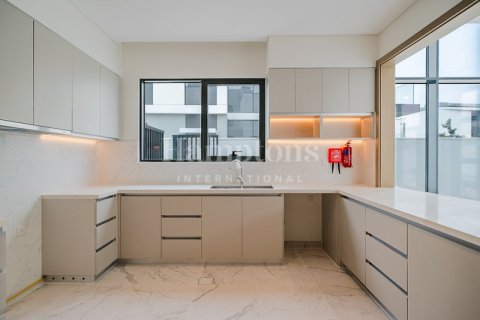 Villa de 4 dormitorios en Murooj Al Furjan, UAE No. 73270 6