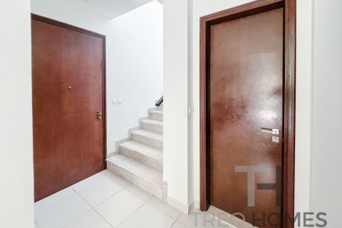 Таунхаус с 3 спальнями в Рим, ОАЭ №81854 3