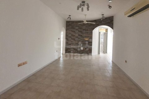 3 bedrooms Apartment in Muscat, Oman No. 53668 6