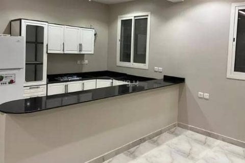 Квартира с 3 спальнями в Эр-Рияд, Саудовская Аравия №98756 3