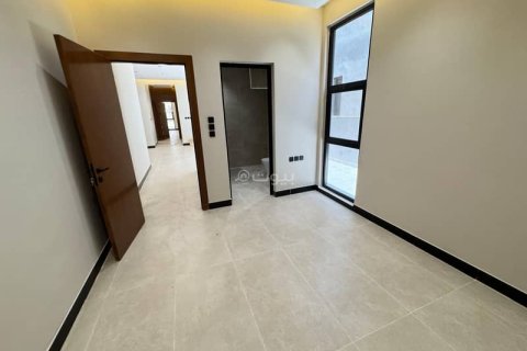 Вилла с 6 спальнями в Эр-Рияд, Саудовская Аравия №99540 17