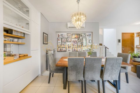 3 bedrooms Townhouse in Town Square, UAE No. 62219 6
