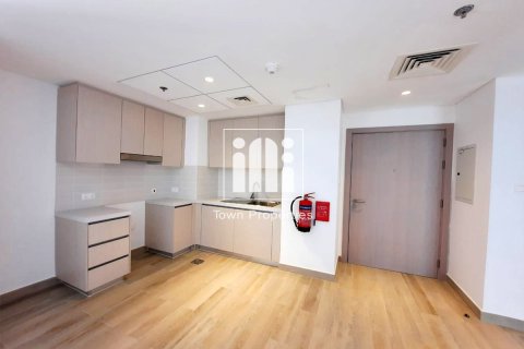 1 bedroom Apartment in WATER'S EDGE Yas Island, UAE No. 97469 4