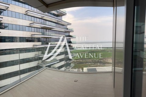 Apartment de 2 dormitorios en  Yas Island, UAE No. 86876 3