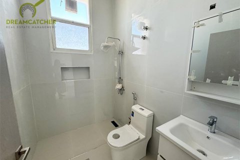 5 bedrooms Villa in Al Qusaidat, UAE No. 75332 23
