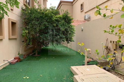 Вилла с 5 спальнями в Al Raha Golf Gardens, ОАЭ №4681 16